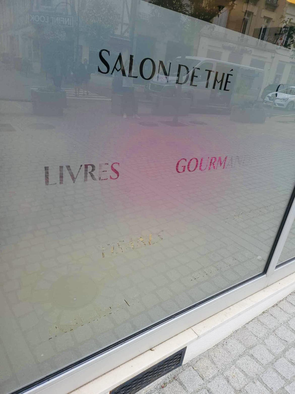 stand-modulaire-toile-tendue-salon-formulate-retroeclairee-joncs-perimetral